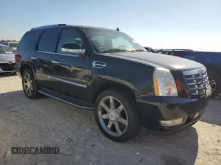 2010 Cadillac Escalade z VIN 1GYUCAEF6AR137334, wystawiony jako Copart lot #87474464 z przebiegiem 247 190 mil mil oraz Czysty tytuł • Clean title. Historia ofert i sprzedaży dostępna na DreamBid. Obrazek 4.