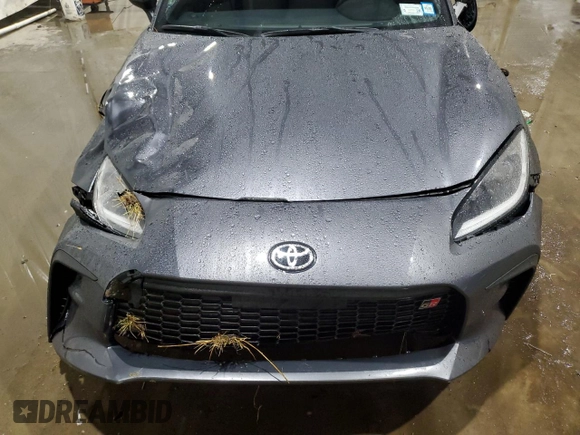 2024 Toyota GR86 Premium with VIN JF1ZNBE15R9755925, listed as a Copart auction lot 83230364 with 11,128 mi miles and Salvage Title. Bid and sale history available at carsss.com. Image 13.