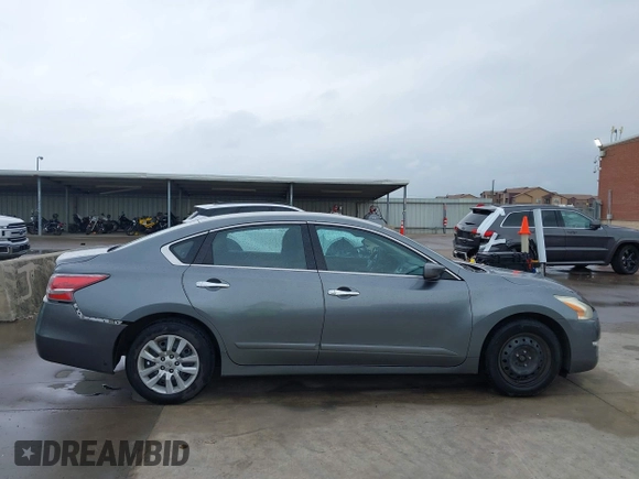 2015 Nissan Altima S z VIN 1N4AL3AP3FC223445, wystawiony jako IAAI lot #42157455 z przebiegiem 173 024 mil mil oraz . Historia ofert i sprzedaży dostępna na DreamBid. Obrazek 14.