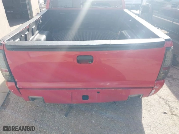 2001 Chevrolet Silverado 1500 LS with VIN 2GCEC19T311323447, listed as a IAAI auction lot 41651856 with 228,278 mi miles. Bid and sale history available at carsss.com. Image 17.