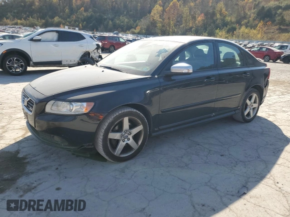 2010 Volvo S40 R-Design with VIN YV1672MH2A2487400, listed as a Copart auction lot 78263084 with 171,047 mi miles and Salvage Title. Bid and sale history available at carsss.com. Image 1.