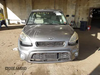 2013 Kia Soul ! with VIN KNDJT2A69D7558243, listed as a IAAI auction lot 41730873 with 192,503 mi miles. Bid and sale history available at carsss.com. Image 12.