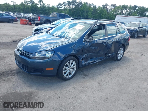2010 Volkswagen Jetta SE with VIN 3VWTX7AJ2AM613550, listed as a IAAI auction lot 42281149 with 100,666 mi miles and . Bid and sale history available at DreamBid. Image 2.