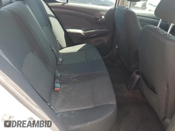 2016 Nissan Versa SV z VIN 3N1CN7AP9GL891389, wystawiony jako Copart lot #64146755 z przebiegiem 84 995 mil mil oraz Szkoda całkowita • Salvage title. Historia ofert i sprzedaży dostępna na DreamBid. Obrazek 10.