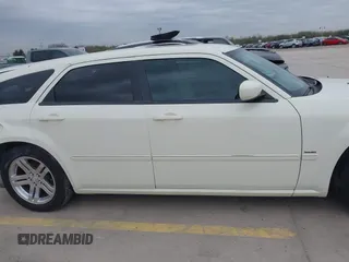 2005 Dodge Magnum RT with VIN 2D8GV58245H510374, listed as a IAAI auction lot 41321857 with 1 mi miles. Bid and sale history available at carsss.com. Image 13.