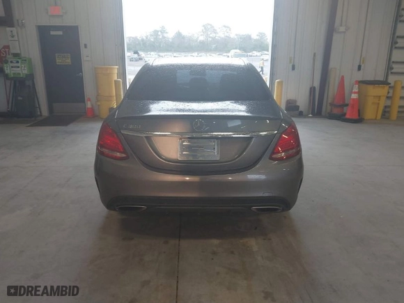 2018 Mercedes-Benz C-Class C 300 with VIN 55SWF4JB6JU252160, listed as a IAAI auction lot 41625363 with 1 mi miles. Bid and sale history available at carsss.com. Image 15.