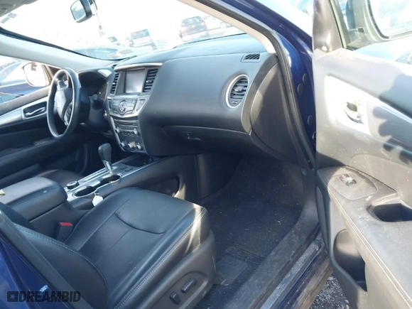 2019 Nissan Pathfinder SV with VIN 5N1DR2MM1KC612656, listed as a IAAI auction lot 40863170 with 64,769 mi miles. Bid and sale history available at carsss.com. Image 5.