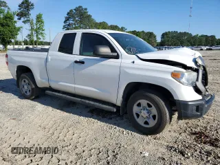 2016 Toyota Tundra SR z VIN 5TFRM5F15GX104090, wystawiony jako Copart lot #55453575 z przebiegiem 105 821 mil mil oraz Szkoda całkowita • Salvage title. Historia ofert i sprzedaży dostępna na DreamBid. Obrazek 4.