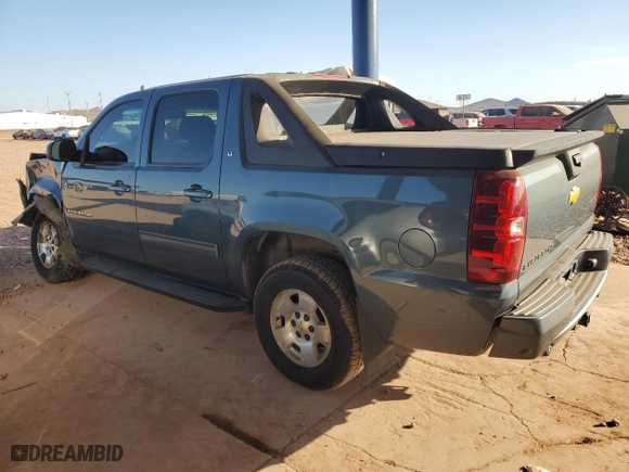 2012 Chevrolet Avalanche LT with VIN 3GNTKFE76CG202638, listed as a Copart auction lot 84060274 with 139,736 mi miles and Salvage Title. Bid and sale history available at carsss.com. Image 2.