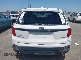 2023 Honda Passport EX-L z VIN 5FNYF8H57PB006499, wystawiony jako IAAI lot #42036371 z przebiegiem 51 404 mil mil oraz . Historia ofert i sprzedaży dostępna na DreamBid. Obrazek 20.