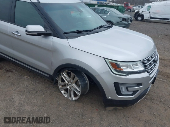 2016 Ford Explorer Limited with VIN 1FM5K8F82GGB14820, listed as a IAAI auction lot 41898830 with 72,282 mi miles. Bid and sale history available at carsss.com. Image 6.
