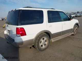 2004 Ford Expedition Eddie Bauer with VIN 1FMFU18L84LA44010, listed as a IAAI auction lot 41647364 with 147,649 mi miles. Bid and sale history available at carsss.com. Image 4.