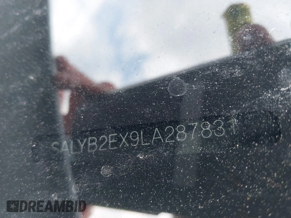 2020 Land Rover Range Rover Velar S z VIN SALYB2EX9LA287831, wystawiony jako IAAI lot #41667186 z przebiegiem 46 965 mil mil oraz . Historia ofert i sprzedaży dostępna na DreamBid. Obrazek 9.