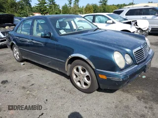1999 Mercedes-Benz E-Class with VIN WDBJF65H6XA817514, listed as a Copart auction lot 70984214 with Not Provided miles and Non Repairable. Bid and sale history available at carsss.com. Image 4.