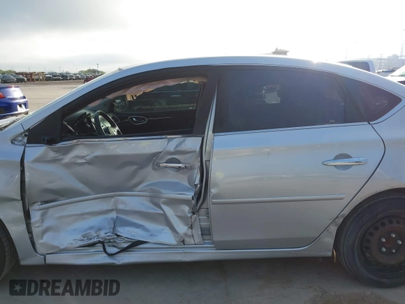 2017 Nissan Sentra S z VIN 3N1AB7AP2HY250721, wystawiony jako IAAI lot #42572969 z przebiegiem 83 713 mil mil oraz . Historia ofert i sprzedaży dostępna na DreamBid. Obrazek 14.