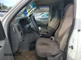 2012 Ford Econoline Cargo Super Duty Commercial z VIN 1FTSS3EL9CDB11926, wystawiony jako Copart lot #49954875 z przebiegiem 227 273 mil mil oraz Szkody całkowita. Historia ofert i sprzedaży dostępna na DreamBid. Obrazek 7.