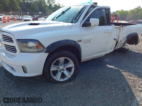 2013 Ram 1500 Sport z VIN 1C6RR7MT2DS571209, wystawiony jako IAAI lot #42635592 z przebiegiem 192 998 mil mil oraz . Historia ofert i sprzedaży dostępna na DreamBid. Obrazek 22.