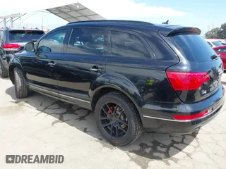2011 Audi Q7 3.0L TDI Premium Plus with VIN WA1LMAFE0BD010544, listed as a IAAI auction lot 42017211 with 121,644 mi miles. Bid and sale history available at carsss.com. Image 3.