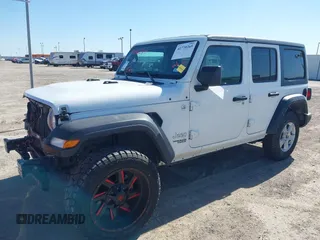 2021 Jeep Wrangler Unlimited Willys z VIN 1C4HJXDN3MW525460, wystawiony jako IAAI lot #41770265 z przebiegiem 76 480 mil mil oraz . Historia ofert i sprzedaży dostępna na DreamBid. Obrazek 19.