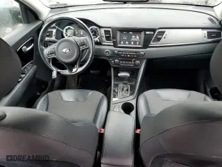 2017 Kia Niro EX with VIN KNDCC3LC8H5034018, listed as a Copart auction lot 52252075 with 71,120 mi miles and Salvage Title. Bid and sale history available at carsss.com. Image 8.