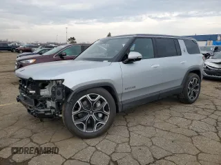 2025 Rivian R1S Adventure with VIN 7PDSGBBA1SN045484, listed as a Copart auction lot 80432014 with 0 mi miles and Salvage Title. Bid and sale history available at carsss.com. Image 1.