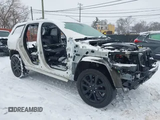 2019 Jeep Grand Cherokee Laredo E with VIN 1C4RJFAG1KC567791, listed as a IAAI auction lot 41410282 with 0 mi miles. Bid and sale history available at carsss.com. Image 1.