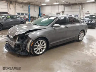 2014 Lincoln MKZ with VIN 3LN6L2J93ER819226, listed as a IAAI auction lot 39202370 with NaN miles. Bid and sale history available at carsss.com. Image 17.