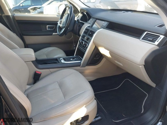 2017 Land Rover Discovery Sport HSE with VIN SALCR2BG6HH709448, listed as a IAAI auction lot 41582228 with NaN miles. Bid and sale history available at carsss.com. Image 5.