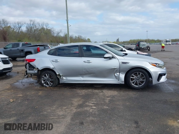 2020 Kia Optima LX with VIN 5XXGT4L31LG380858, listed as a IAAI auction lot 41815591 with 138,750 mi miles and . Bid and sale history available at DreamBid. Image 13.