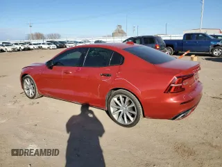 2021 Volvo S60 Momentum with VIN 7JR102TZ4MG103785, listed as a Copart auction lot 42826914 with 41,114 mi miles. Bid and sale history available at carsss.com. Image 2.