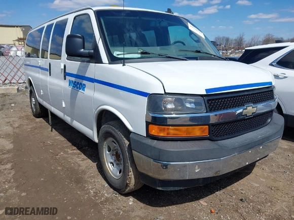 2017 Chevrolet Express Passenger LT with VIN 1GAZGPFF4H1242182, listed as a IAAI auction lot 42020122 with 51,100 mi miles. Bid and sale history available at carsss.com. Image 1.