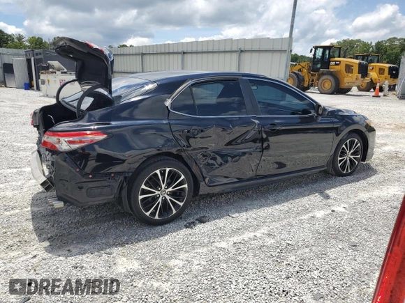 2018 Toyota Camry LE z VIN 4T1B11HK3JU079543, wystawiony jako Copart lot #64873505 z przebiegiem 225 352 mil mil oraz Czysty tytuł • Clean title. Historia ofert i sprzedaży dostępna na DreamBid. Obrazek 3.