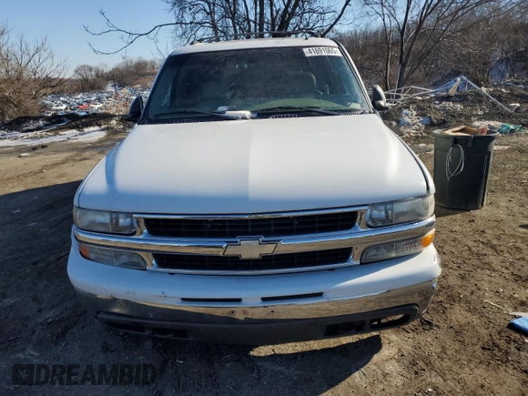 2002 Chevrolet Suburban LT with VIN 1GNFK16Z22J140703, listed as a Copart auction lot 41691065 with 234,596 mi miles and Salvage Title. Bid and sale history available at carsss.com. Image 5.