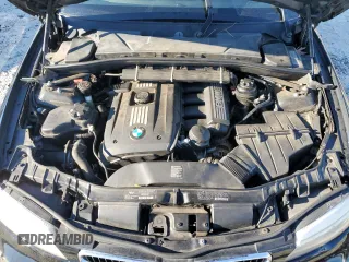 2013 BMW 1 Series 128i z VIN WBAUN1C52DVR01683, wystawiony jako Copart lot #88423465 z przebiegiem 111 157 mil mil oraz Szkoda całkowita • Salvage title. Historia ofert i sprzedaży dostępna na DreamBid. Obrazek 11.