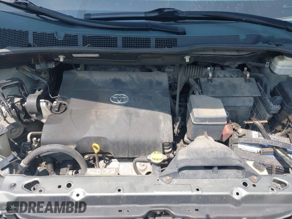 2011 Toyota Sienna XLE AAS z VIN 5TDYK3DC3BS146444, wystawiony jako IAAI lot #42390511 z przebiegiem 230 091 mil mil oraz . Historia ofert i sprzedaży dostępna na DreamBid. Obrazek 10.