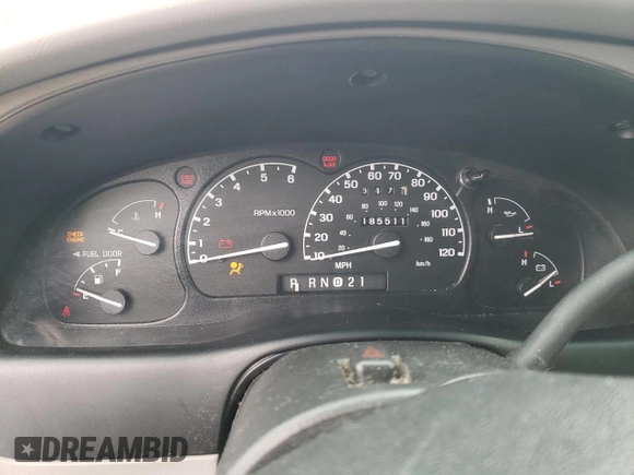2000 Ford Explorer XLS z VIN 1FMZU72X5YZC21823, wystawiony jako Copart lot #45025955 z przebiegiem 185 511 mil mil oraz Szkoda całkowita • Salvage title. Historia ofert i sprzedaży dostępna na DreamBid. Obrazek 9.