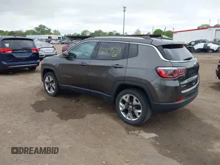 2019 Jeep Compass Limited z VIN 3C4NJDCBXKT747585, wystawiony jako IAAI lot #42209573 z przebiegiem 79 740 mil mil oraz . Historia ofert i sprzedaży dostępna na DreamBid. Obrazek 3.