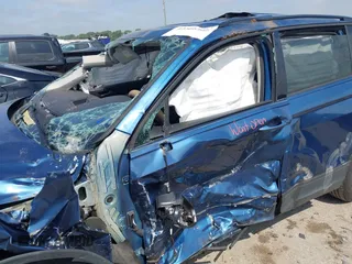 2020 Volkswagen Tiguan S с VIN 3VV1B7AX2LM143439, выставлен на аукционе IAAI как лот 42366409 с пробегом Не указан миль и . История ставок и продаж доступна на DreamBid. Изображение 6.