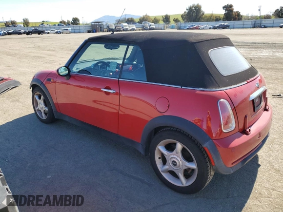 2005 MINI Convertible z VIN WMWRF33505TG13448, wystawiony jako Copart lot #46101305 z przebiegiem 106 942 mil mil oraz Szkoda całkowita • Salvage title. Historia ofert i sprzedaży dostępna na DreamBid. Obrazek 2.