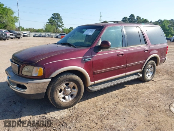 1998 Ford Expedition XLT with VIN 1FMRU17L9WLC05627, listed as a IAAI auction lot 41945826 with 179,003 mi miles. Bid and sale history available at carsss.com. Image 2.