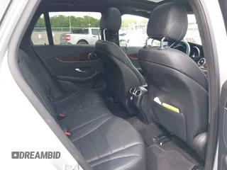2019 Mercedes-Benz GLC 300 z VIN WDC0G4KB7KF626348, wystawiony jako IAAI lot #42356795 z przebiegiem 56 610 mil mil oraz . Historia ofert i sprzedaży dostępna na DreamBid. Obrazek 8.