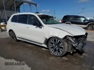 2020 BMW X7 xDrive40i z VIN 5UXCW2C08L9B92949, wystawiony jako Copart lot #55934825 z przebiegiem Nie podano mil oraz Szkoda całkowita • Salvage title. Historia ofert i sprzedaży dostępna na DreamBid. Obrazek 4.