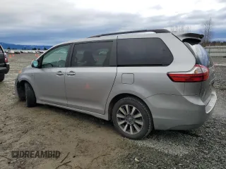 2018 Toyota Sienna XLE z VIN 5TDDZ3DC8JS199035, wystawiony jako Copart lot #48524005 z przebiegiem 98 580 mil mil oraz Szkoda całkowita • Salvage title. Historia ofert i sprzedaży dostępna na DreamBid. Obrazek 2.