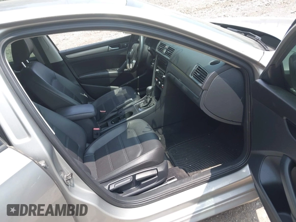 2014 Volkswagen Passat Wolfsburg Edition with VIN 1VWAT7A34EC097719, listed as a IAAI auction lot 42483880 with 255,655 mi miles and . Bid and sale history available at DreamBid. Image 5.