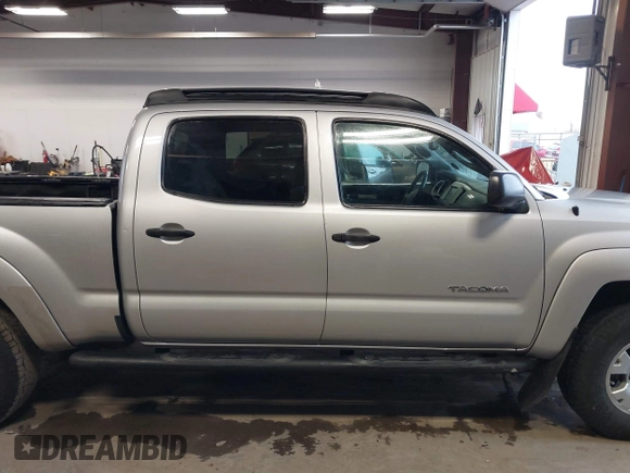 2011 Toyota Tacoma with VIN 3TMMU4FN1BM031502, listed as a IAAI auction lot 41333647 with 151,373 mi miles and . Bid and sale history available at DreamBid. Image 13.