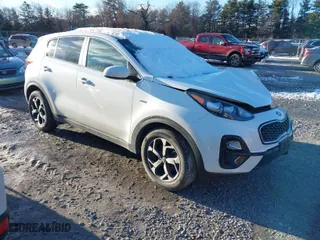 2022 Kia Sportage LX with VIN KNDPMCAC9N7002602, listed as a IAAI auction lot 41025189 with 19,802 mi miles. Bid and sale history available at carsss.com. Image 1.
