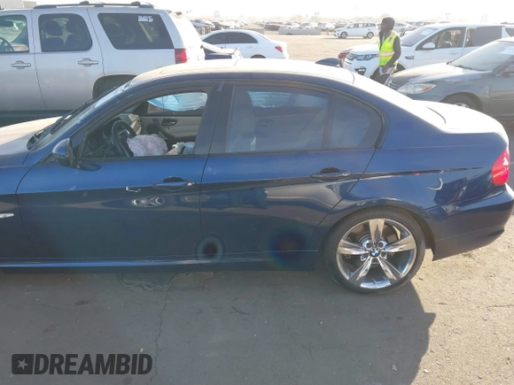 2011 BMW 3 Series 335i with VIN WBAPM5C55BF181990, listed as a IAAI auction lot 41169387 with 1 mi miles. Bid and sale history available at carsss.com. Image 14.