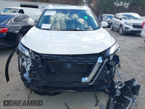 2023 Nissan Rogue SV z VIN 5N1BT3BA6PC846645, wystawiony jako IAAI lot #40949730 z przebiegiem 30 856 mil mil oraz . Historia ofert i sprzedaży dostępna na DreamBid. Obrazek 12.
