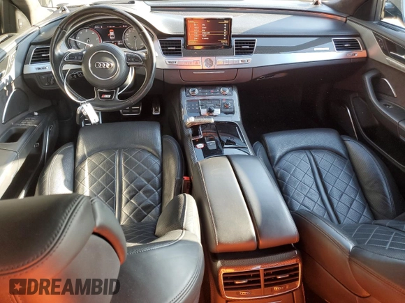 2017 Audi S8 z VIN WUAJ5AFD4HN900729, wystawiony jako Copart lot #41765255 z przebiegiem 95 974 mil mil oraz Szkoda całkowita • Salvage title. Historia ofert i sprzedaży dostępna na DreamBid. Obrazek 8.