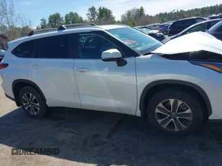 2023 Toyota Highlander L with VIN 5TDKDRBHXPS044812, listed as a IAAI auction lot 42026730 with 27,591 mi miles and . Bid and sale history available at DreamBid. Image 13.